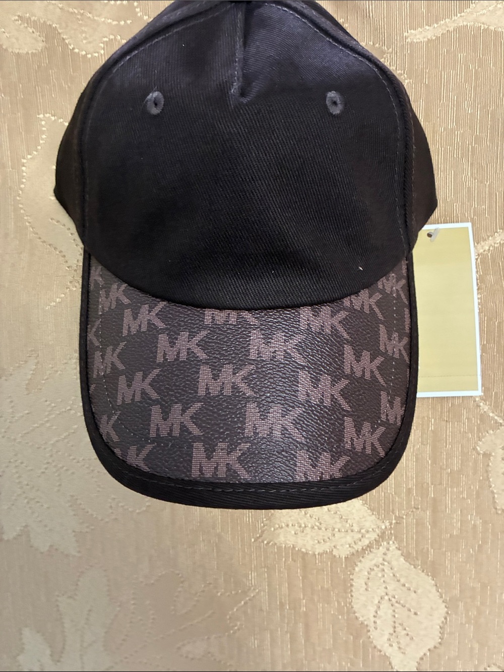 Women’s Michael Kors baseball cap